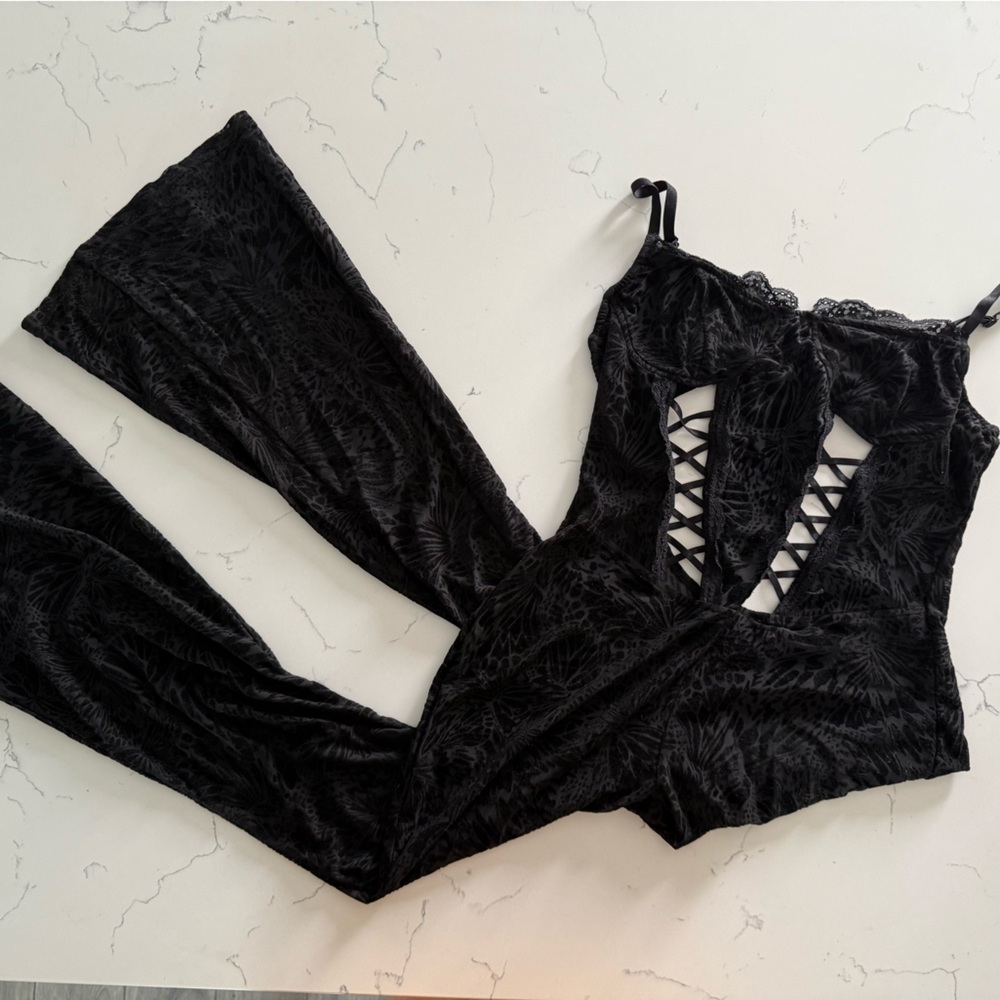 Black Lace-Up Jumpsuit - FASHION NOVA